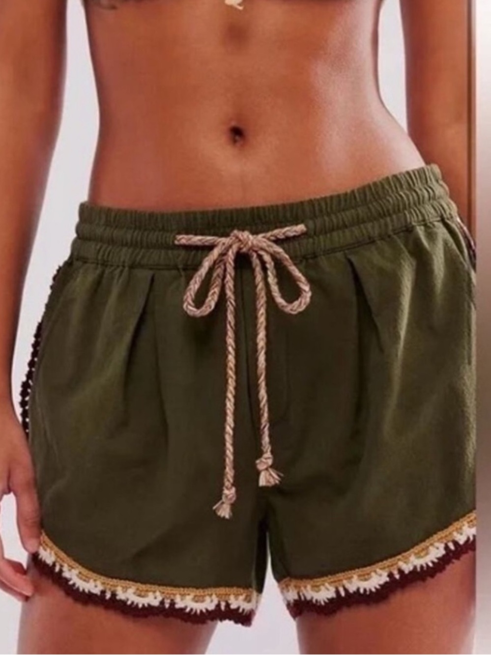 Free people coastal Cruise pull on short L